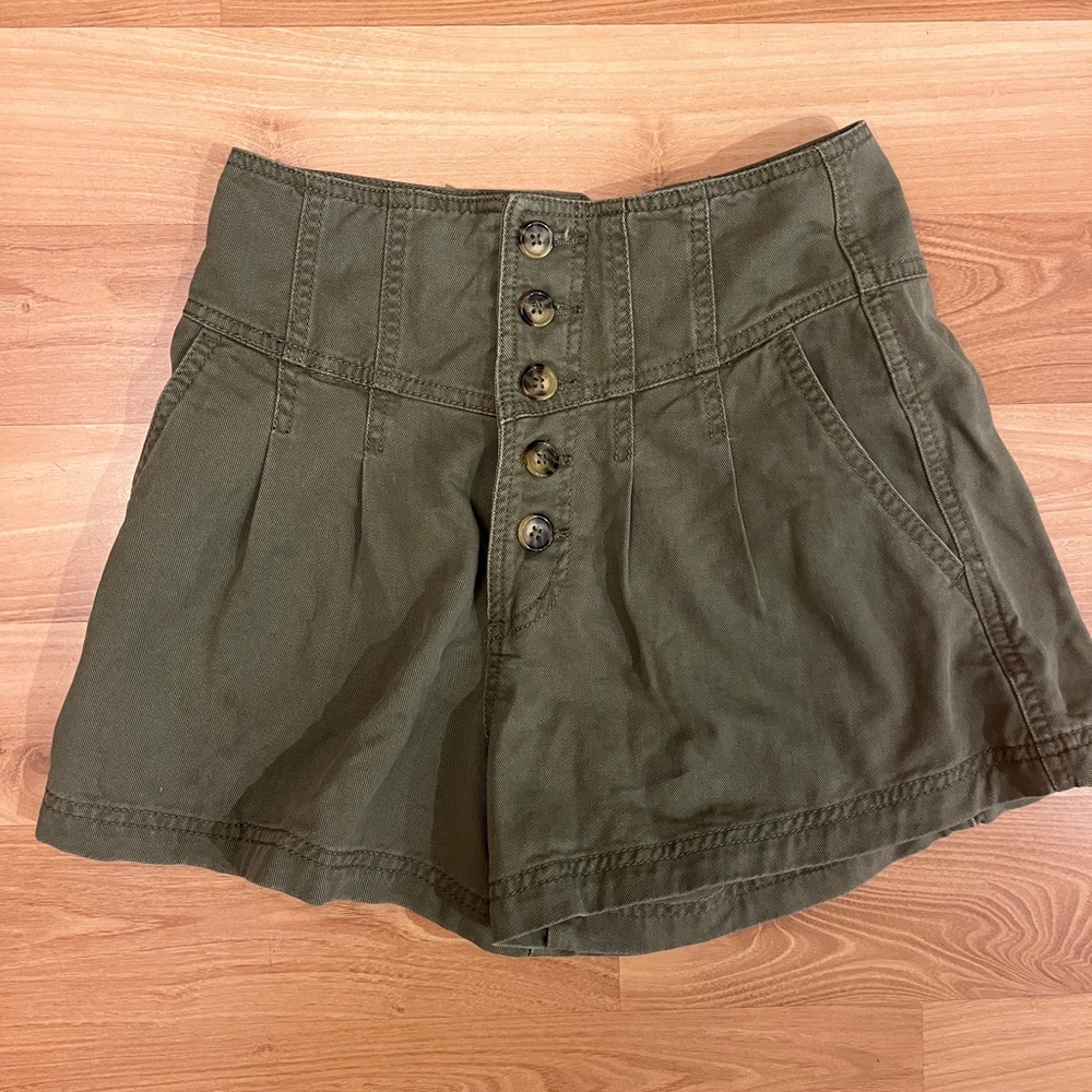 adorable olive shorts